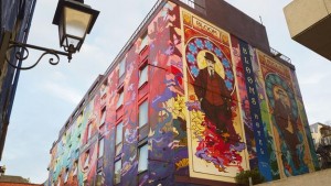 WHERE YOU’LL FIND HOUSING RICHES — AND RUIN