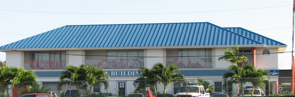 AVCOM AIRPORT COMMERCIAL CENTRE - UNIT 4