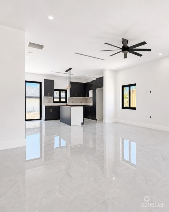 BRAND NEW HALF DUPLEX- 3 BEDROOM- SAVANNAH