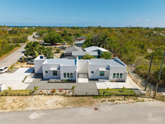 HYRE VIEW - 3 BED, 2 BATH DUPLEX