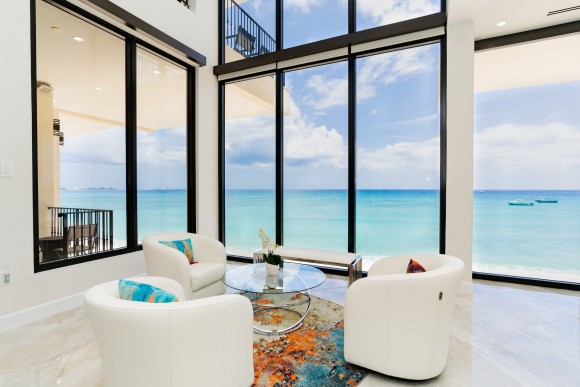 Oasis 7 - Seven Mile Beach