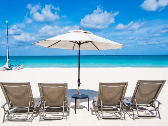 Regal Beach Penthouse With Beautiful Beach Views