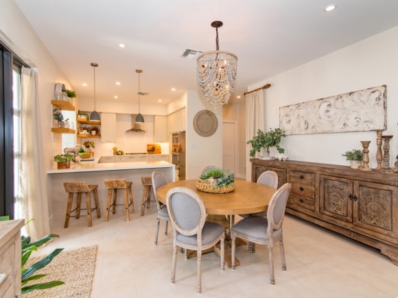 The Cottage At Periwinkle - Like New!