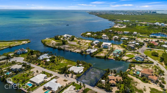 THE SHORES 0.35 ACRES LOT  - APPROVED PLANS &  GEOTECH