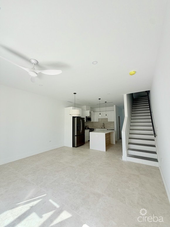 THREE BEDROOM, 3 BATHROOM RESIDENCE - DEVELOPER UNIT - THE MEADOWS AT BATABANO