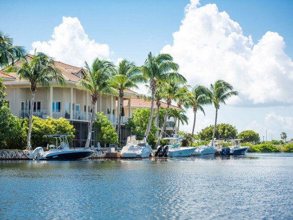 Two Storey Yacht Club Villa