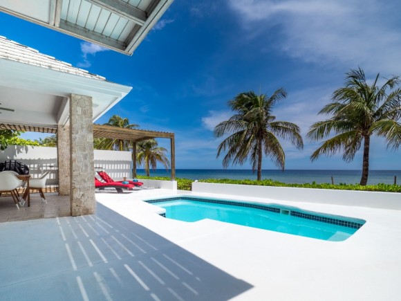 Villa Paralia - Detached Beachfront Home – NOW SOLD!