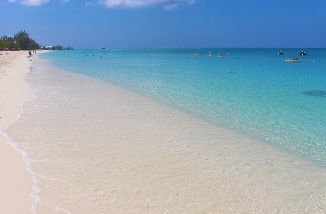 Cayman islands seven mile beach 